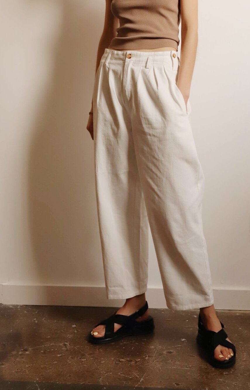 Six Crisp Days Twill High Waist Pleated Pants White Cotton Casual Size L